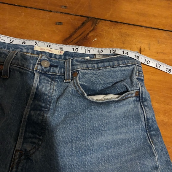 Levis Wedgie straight jeans Excellent condition | Woman’s 30 - Picture 6 of 6